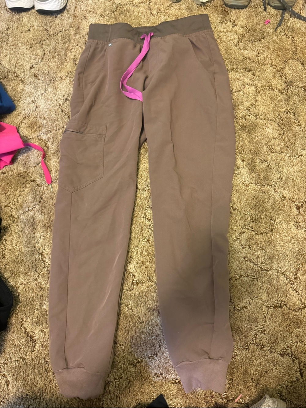 Figs brown scrub set